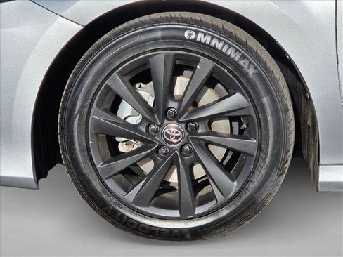 Used 2021 Toyota Camry LE w/ Carpet Mat Package (TMS) image 14