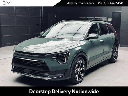 Used 2023 Kia Niro SX Touring