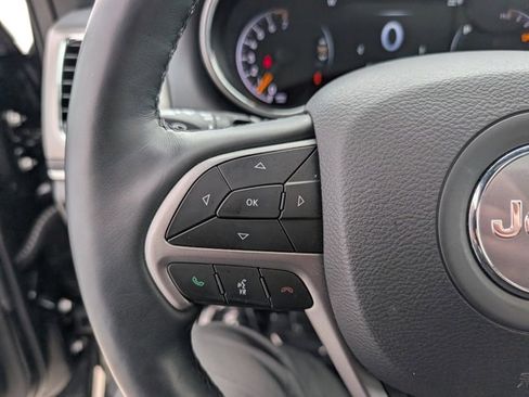 Used 2021 Jeep Grand Cherokee Limited image 12