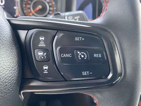 Used 2025 Jeep Wrangler Unlimited Rubicon AWD/4WD image 21