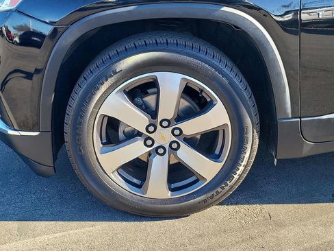 Certified 2020 Chevrolet Traverse LT w/ LT Premium Package image 25