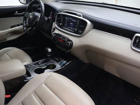 Used 2019 Kia Sorento EX AWD/4WD image 11