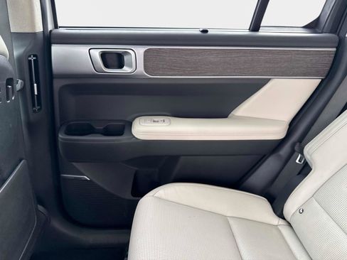 Used 2024 Hyundai Santa Fe Calligraphy image 15