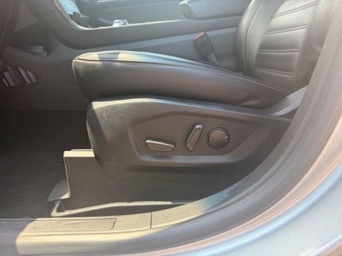 Used 2020 Ford Edge SEL w/ Convenience Package FWD image 14