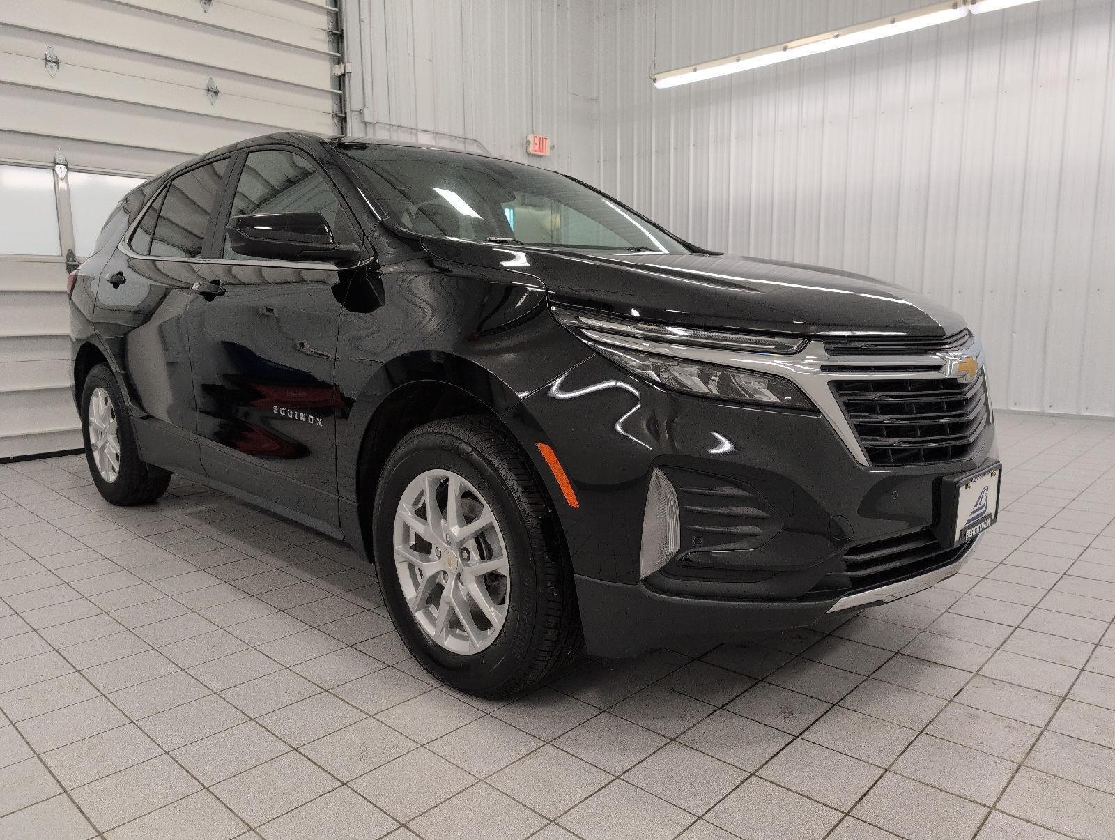 Used 2024 Chevrolet Equinox LT AWD/4WD image 1