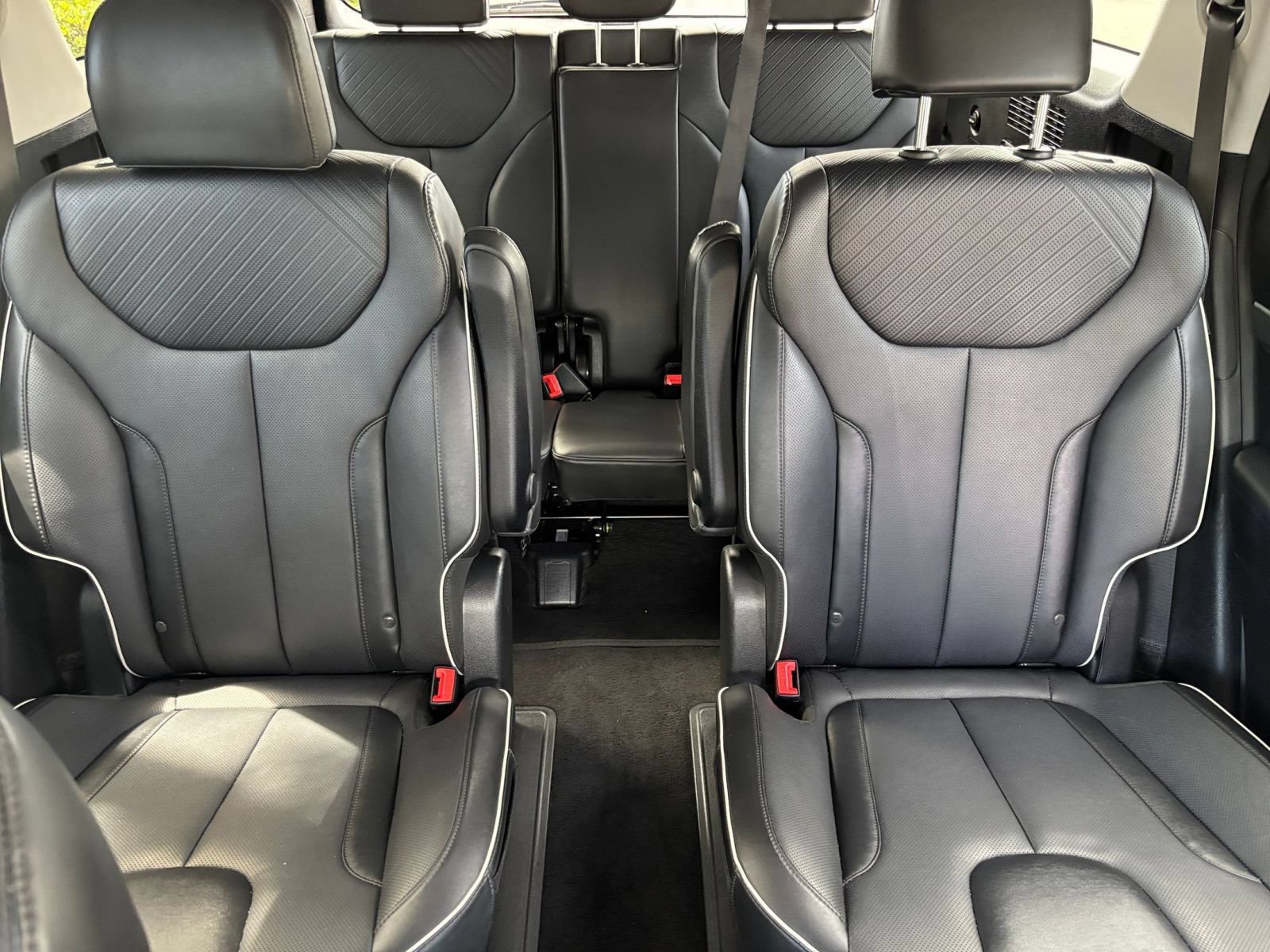 Used 2025 Hyundai Palisade SEL FWD image 41