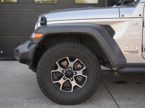 Used 2018 Jeep Wrangler Unlimited Sport AWD/4WD image 33