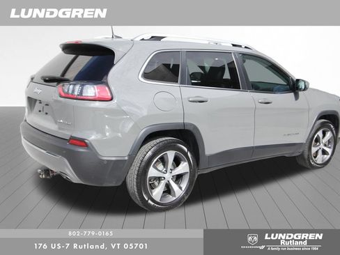 Used 2021 Jeep Cherokee Limited w/ Mopar Interior Package AWD/4WD image 5