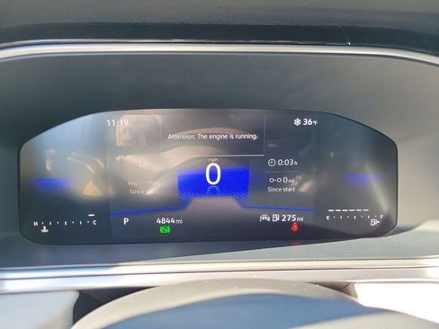 Certified 2025 Volkswagen Taos SE image 25