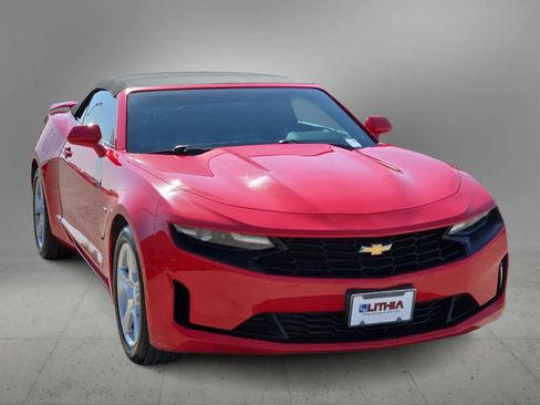 Used 2020 Chevrolet Camaro LT RWD image 3