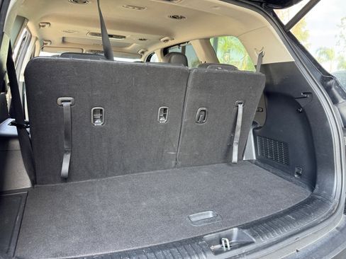 Used 2022 Kia Telluride EX w/ EX Premium Package FWD image 16