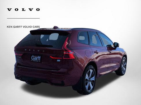 Certified 2023 Volvo XC60 T8 Plus image 3