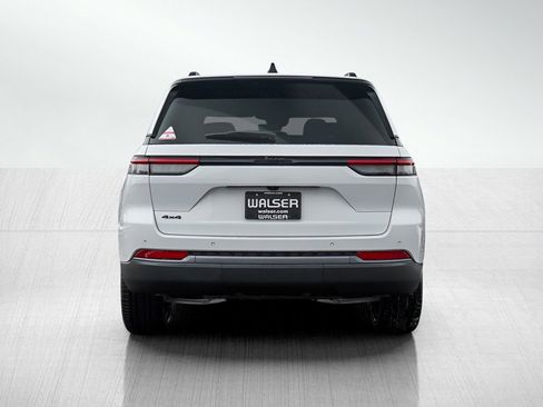 New 2026 Jeep Grand Cherokee Limited w/ Limited Altitude Package AWD/4WD image 5