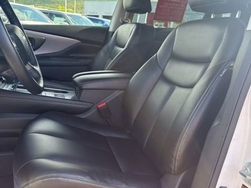 Certified 2024 Nissan Murano SV w/ SV Midnight Edition Package image 9