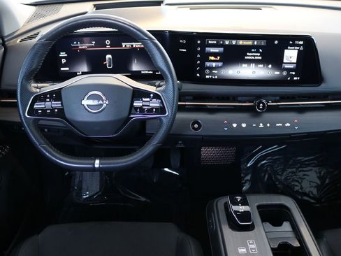 Used 2023 Nissan Ariya AWD image 21