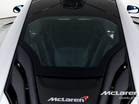 Used 2015 McLaren P1 image 28