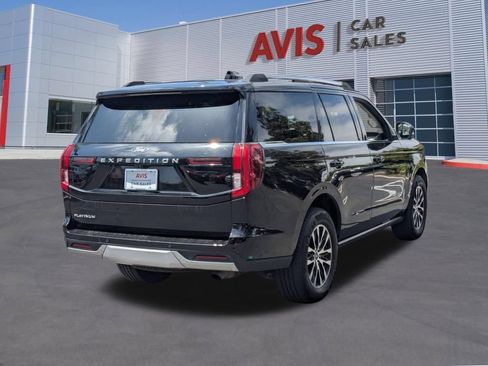 Used 2025 Ford Expedition Platinum AWD/4WD image 6