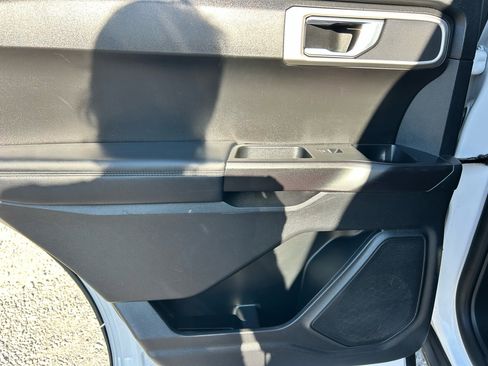 Used 2020 Ford Explorer 2WD image 16