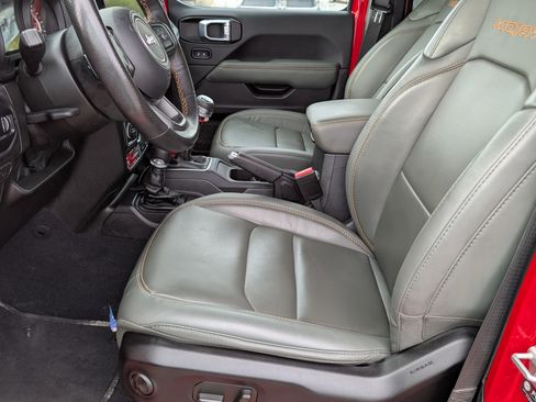 Used 2024 Jeep Gladiator Mojave image 8