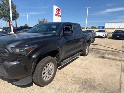 Used 2025 Toyota Tacoma SR