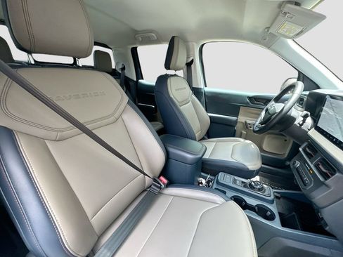 Used 2025 Ford Maverick Lariat AWD/4WD image 29