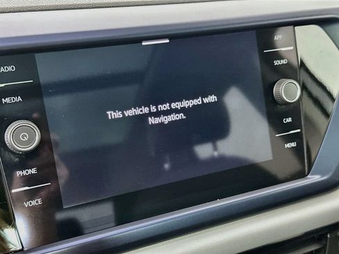 Used 2022 Volkswagen Taos SE w/ Panoramic Sunroof Package FWD image 14