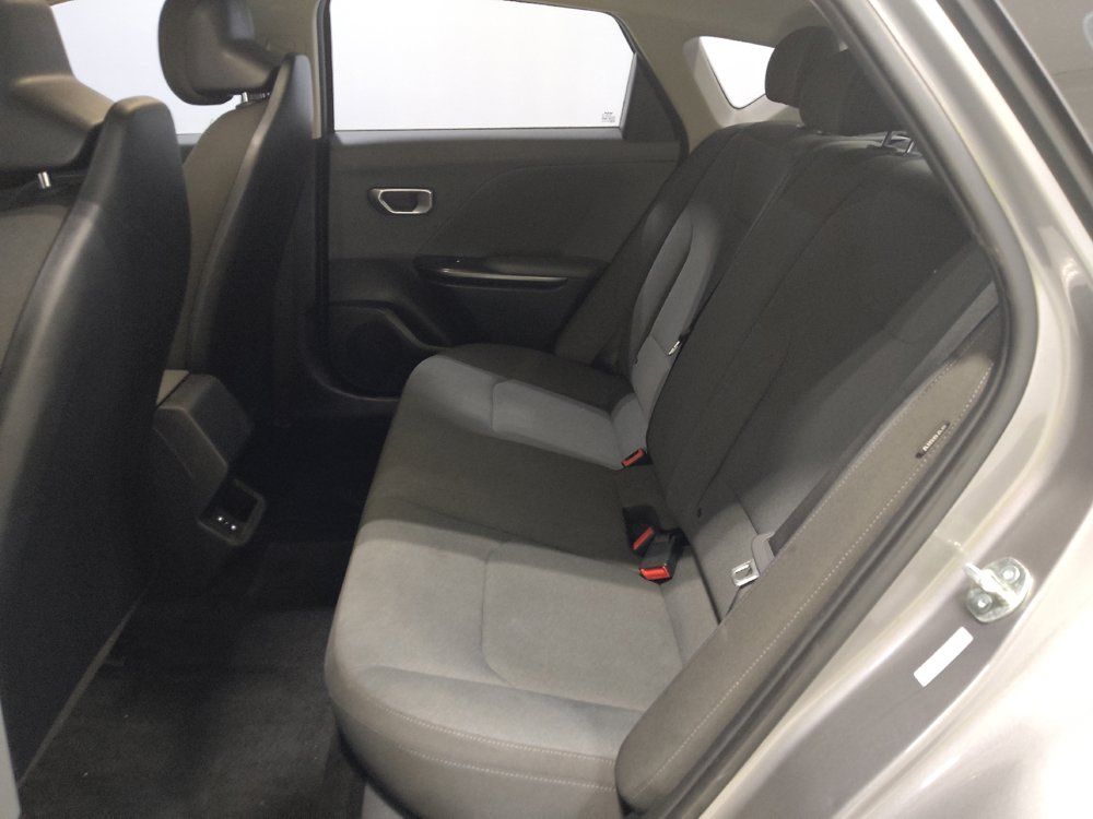 Used 2025 Kia K4 FWD image 18