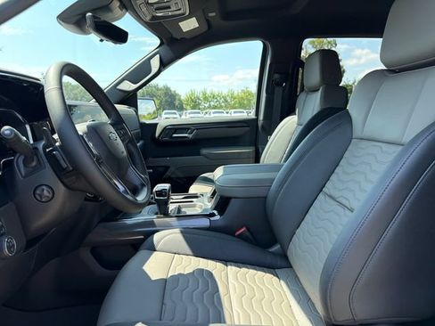 New 2026 Chevrolet Silverado 1500 ZR2 w/ LPO, Dark Essentials Package AWD/4WD image 19