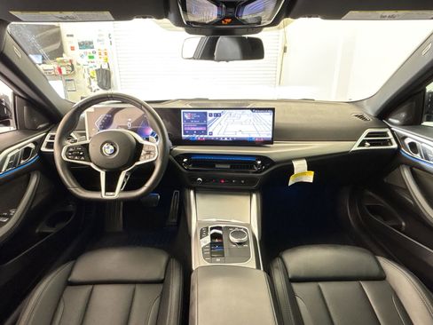 Used 2026 BMW 430i Coupe w/ M Sport Package image 15