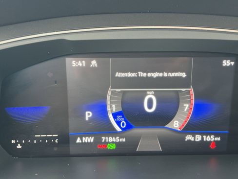 Used 2022 Volkswagen Tiguan SE w/ Panoramic Sunroof Package image 16