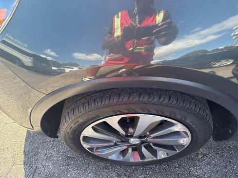 Used 2018 Buick Encore Preferred image 9