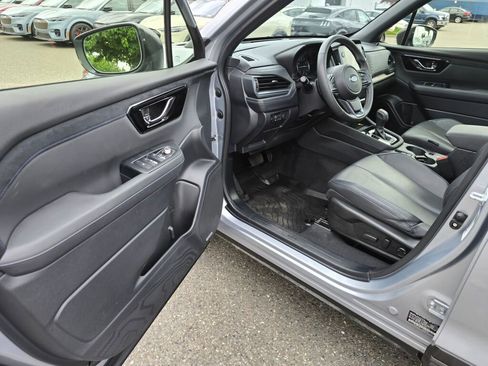 Used 2025 Subaru Forester Limited w/ Popular Package #1 AWD/4WD image 14