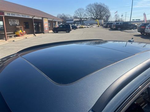 Used 2017 Audi SQ5 Premium Plus w/ Technology Package image 12