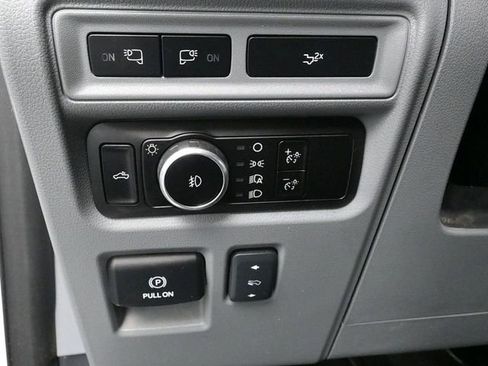 Used 2023 Ford F150 Lariat AWD/4WD image 16