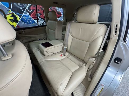 Used 2010 Lexus LX 570 4WD image 14