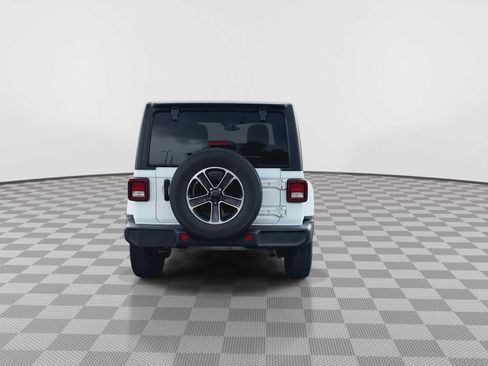 Used 2023 Jeep Wrangler Unlimited Sahara AWD/4WD image 7