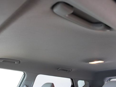 Used 2025 Kia Soul LX FWD image 24