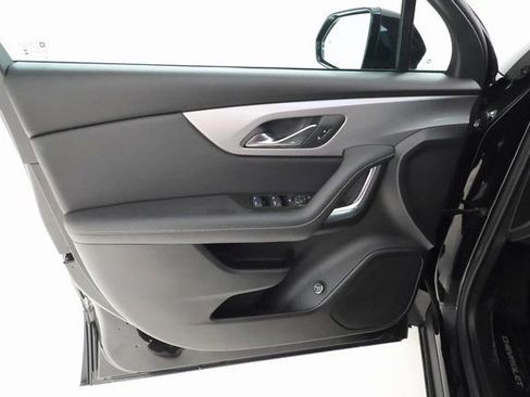 Used 2025 Chevrolet Blazer LT w/ Convenience Package image 8