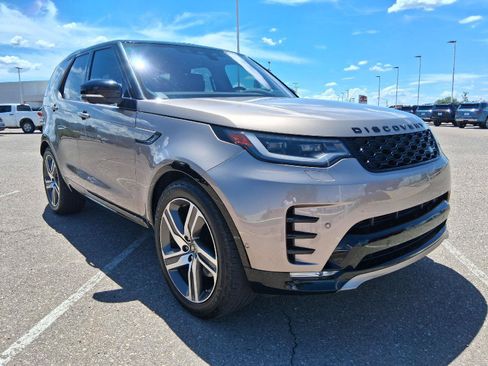 Used 2021 Land Rover Discovery HSE R-Dynamic AWD/4WD image 7