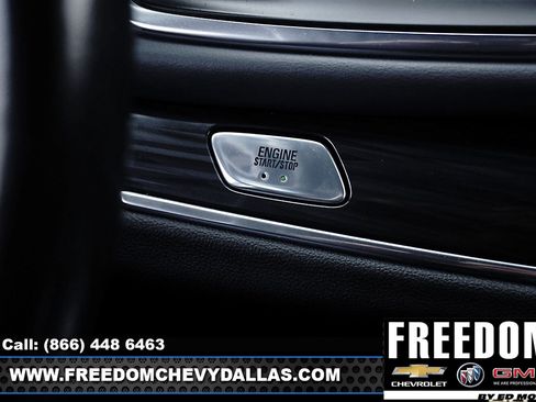 Used 2023 Buick Enclave Essence image 29