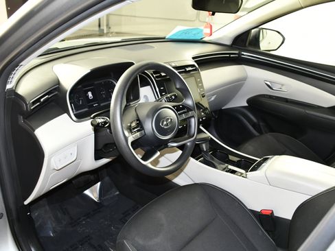 Used 2024 Hyundai Tucson SEL image 2
