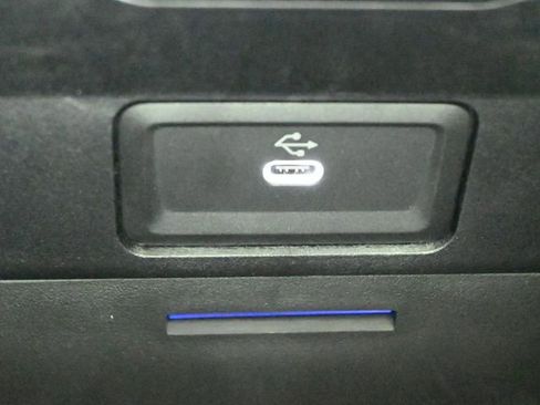 New 2026 Mercedes-Benz C 300 Sedan image 9