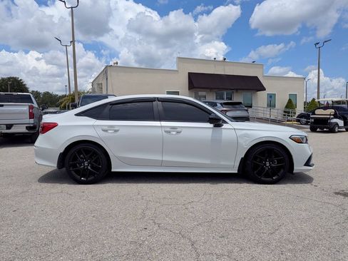 Used 2023 Honda Civic Sport image 3