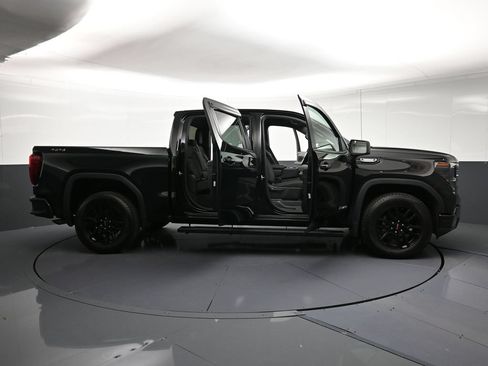 Used 2025 GMC Sierra 1500 Elevation AWD/4WD image 32