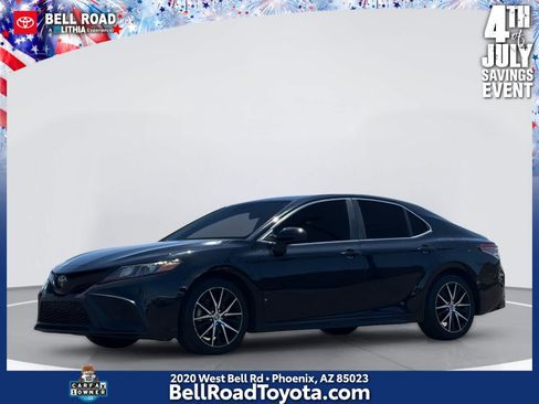 Used 2021 Toyota Camry SE w/ Carpet Mat Package (TMS) FWD image 1