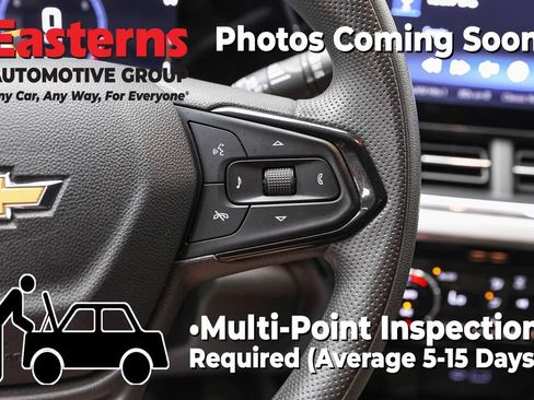 Used 2025 Chevrolet Trax LT FWD image 15