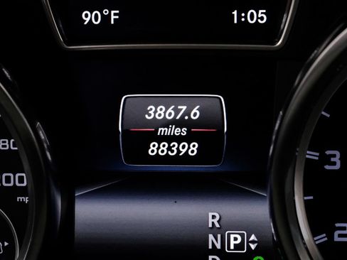 Used 2016 Mercedes-Benz GL 63 AMG 4MATIC image 26