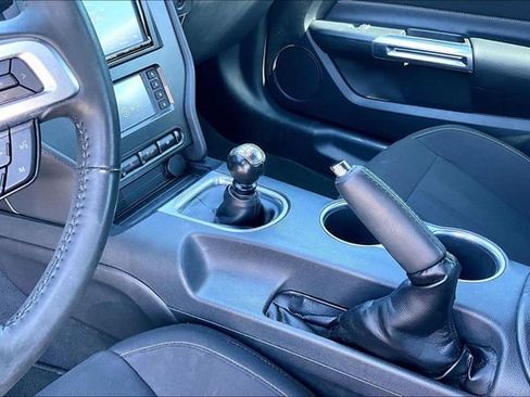 Used 2022 Ford Mustang GT RWD image 15
