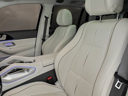 Used 2022 Mercedes-Benz Maybach GLS 600 4MATIC image 20
