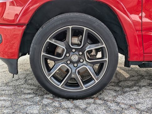 Certified 2019 RAM 1500 Laramie image 30